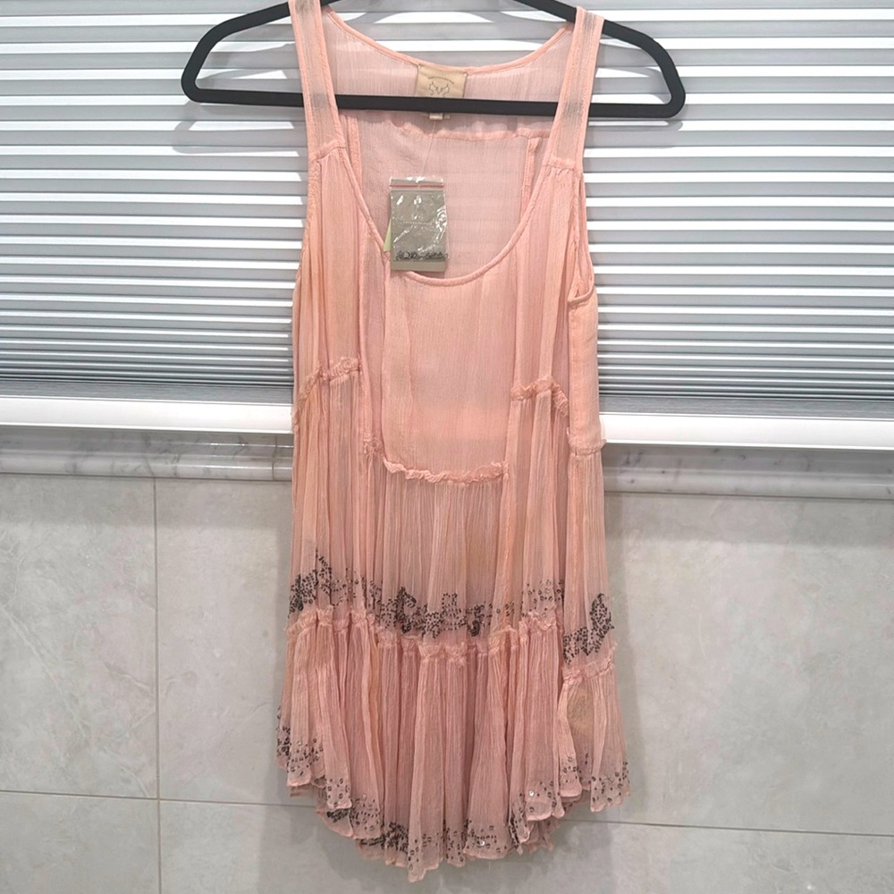 Sequence long top